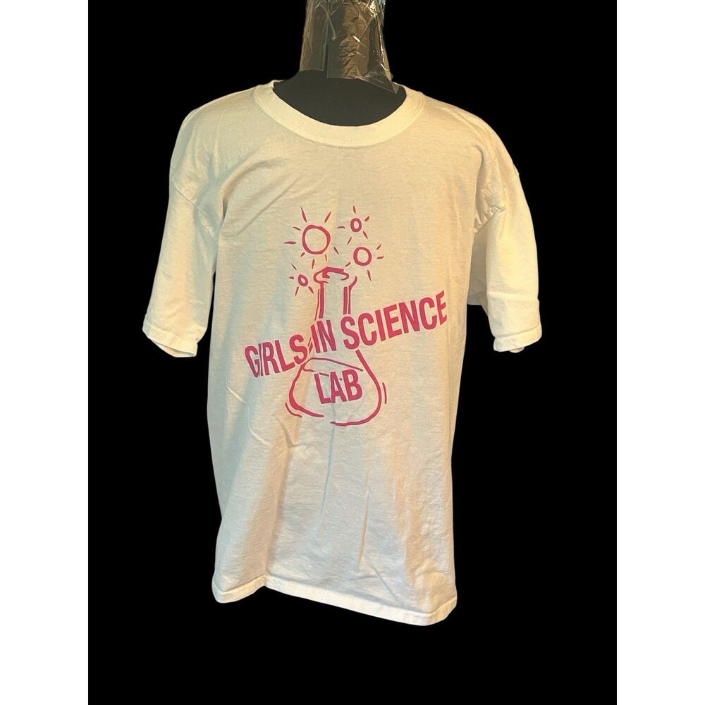 SCIENCE T-Shirt "Girls In Science Lab" Men's Large Hanes T-Shirt White &‎ Pink